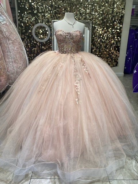 Spring Queen in Blush